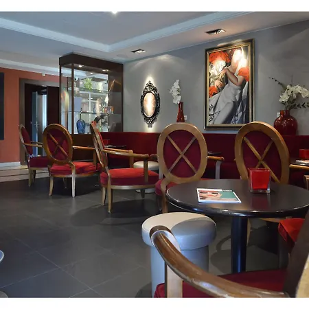 מלון Servotel Saint-vincent 4*