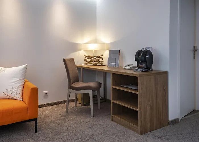 Servotel Saint-vincent Niza